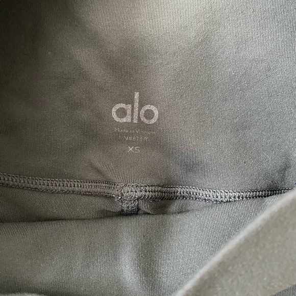 Alo Moto Leggings - Picture 4 of 4